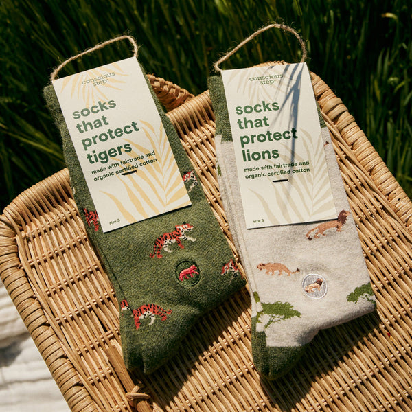 Socks that Protect Tigers (Green Tigers): Medium
