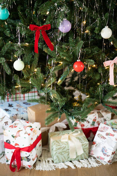 Holiday Otters Gift Wrap Roll