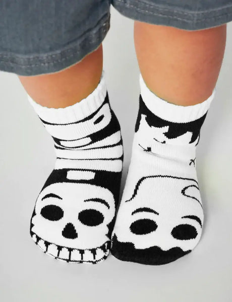 Ghost & Skeleton GLOW IN THE DARK Kids Halloween Grip Socks: KIDS SMALL