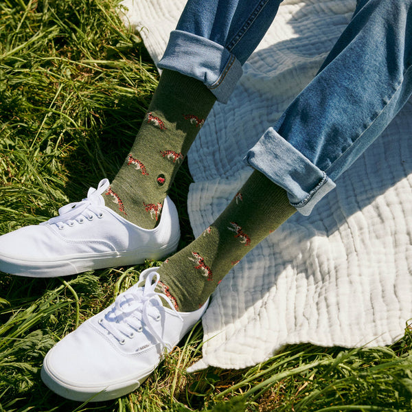Socks that Protect Tigers (Green Tigers): Medium