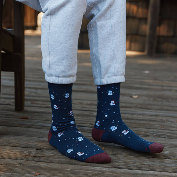 Socks that Give Water (Navy Snowmen): Medium