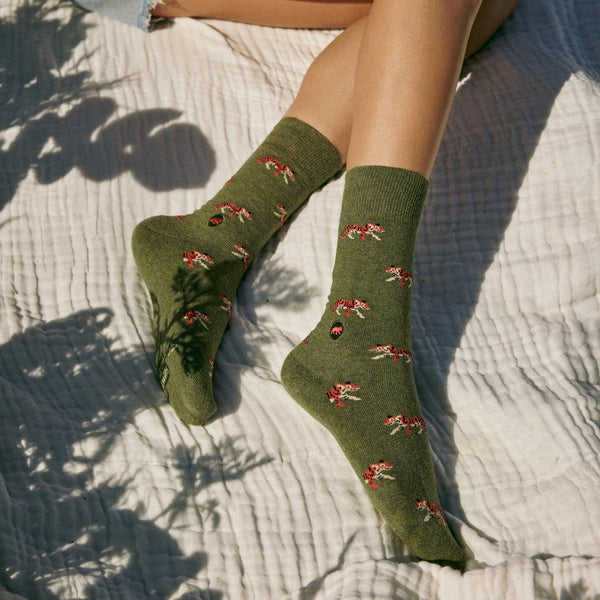 Socks that Protect Tigers (Green Tigers): Medium